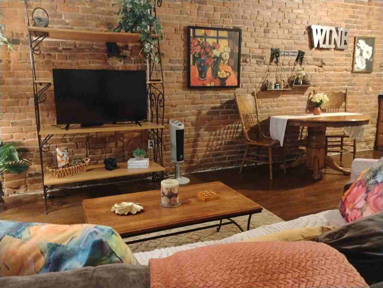 22 W Main St #1501075P - Photo 3 of 15