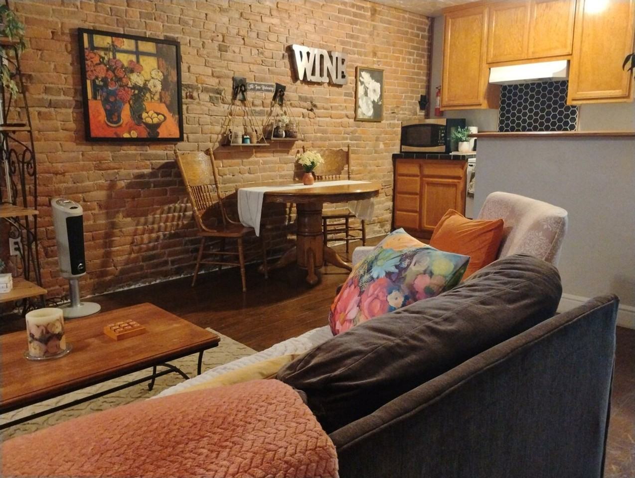 22 W Main St #1501075P - Photo 6 of 15