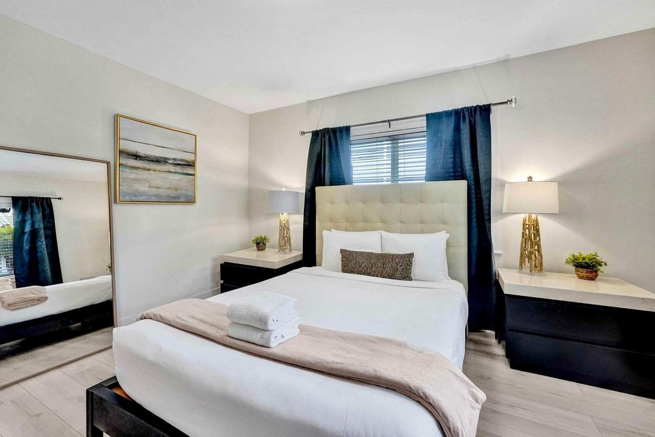 3020 Seville St #1503973P - Photo 4 of 30