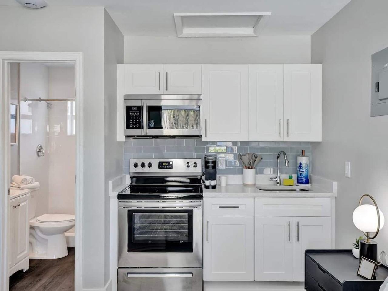 3205 Ne 9th St #1503950P - Photo 2 of 17