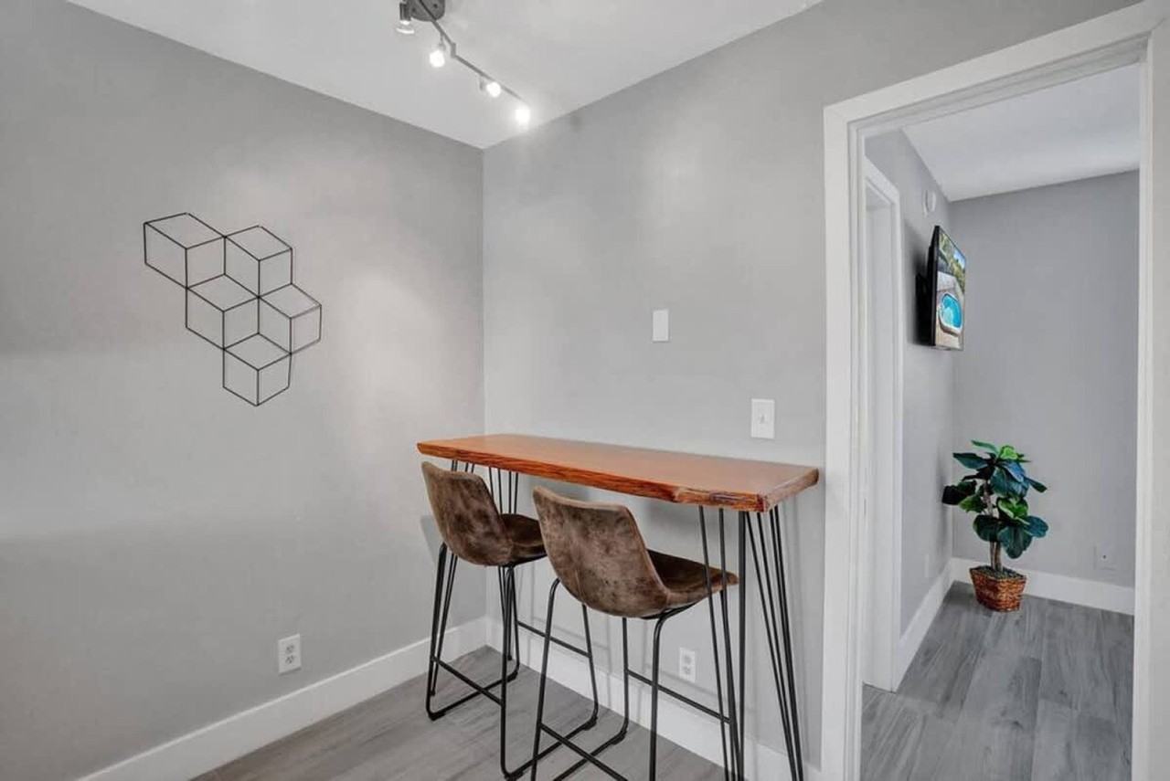 50 Se 12th St #1503960P - Photo 6 of 17