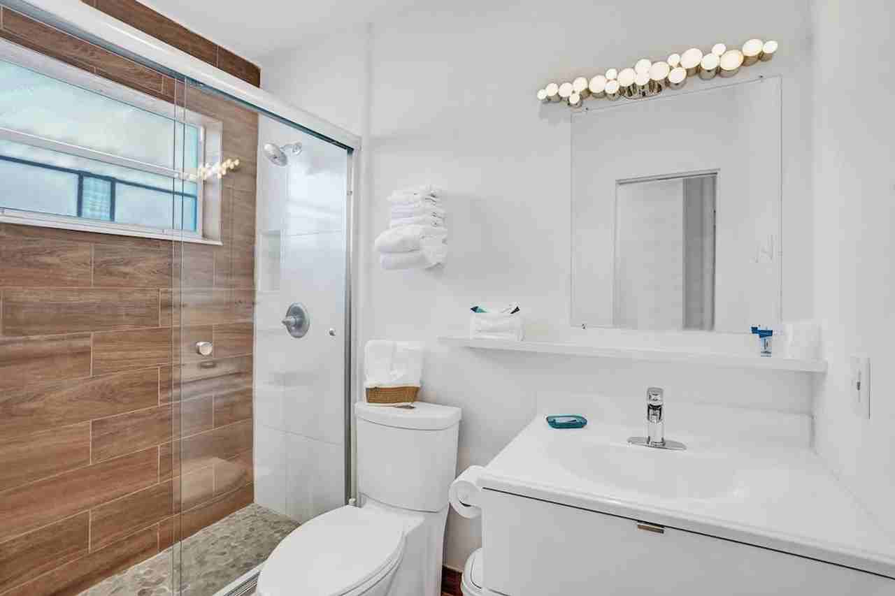 3215 Ne 7th St #1503980P - Photo 2 of 16