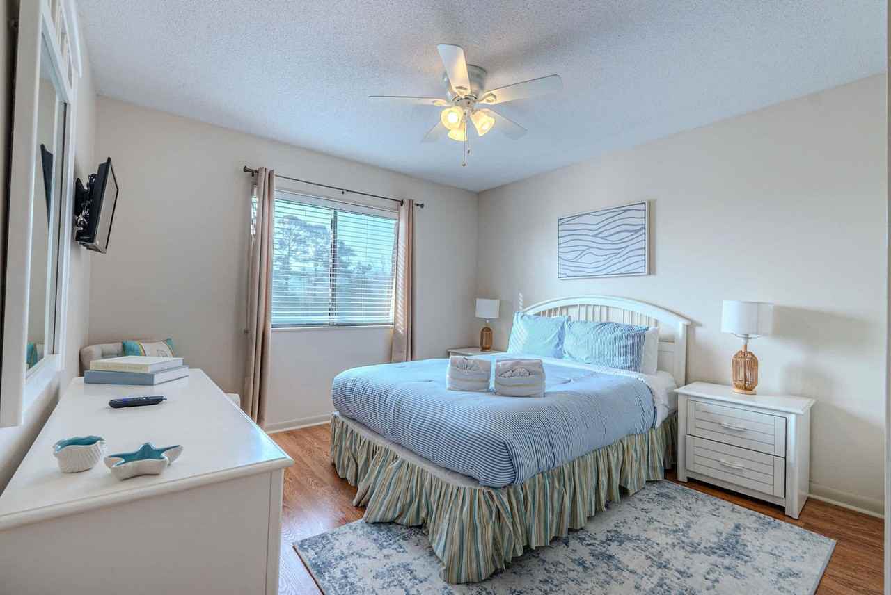 40 Folly Field Rd #1504777P - Photo 5 of 18