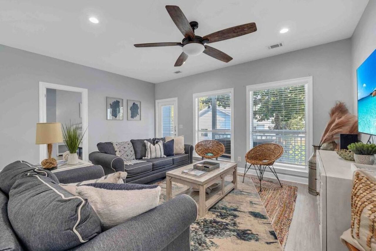 61 Sunfish St #1502025P - Photo 4 of 50