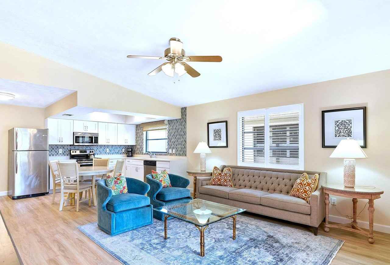 663 106th Ave N #1504161P - Photo 3 of 29