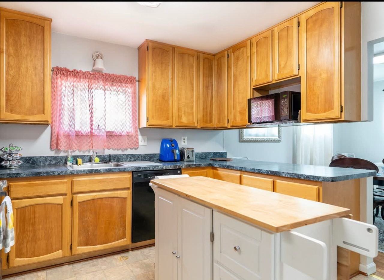 320 Adams St #1506214P - Photo 6 of 26