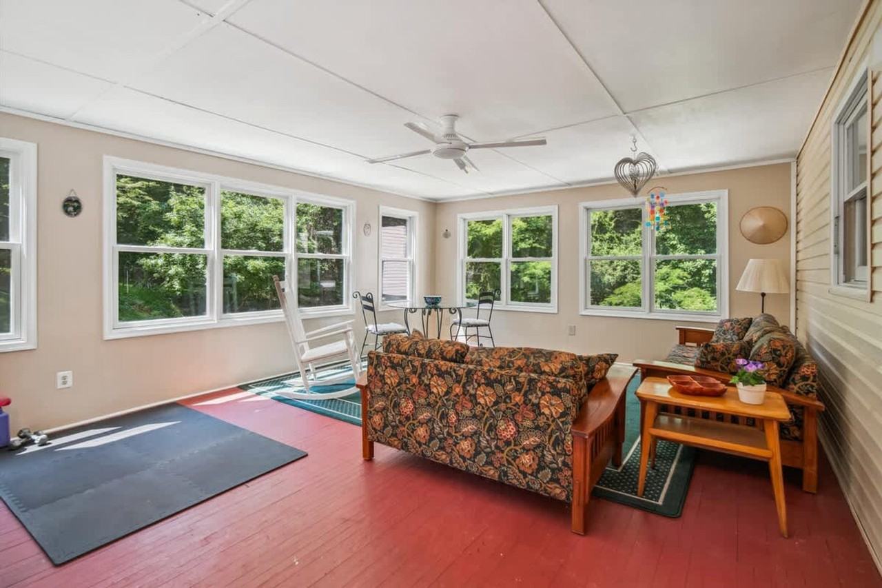 1230 Hollyberry Ct #1506239P - Photo 6 of 30