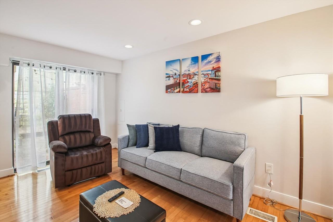 Ridout St #1506225P - Photo 2 of 33