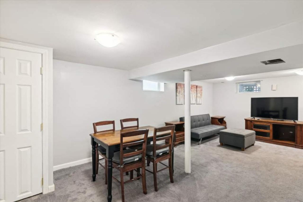 806 Carrollton Ave #1506233P - Photo 3 of 15