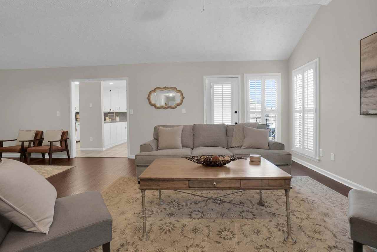 4023 Ware Hill Dr #1507324P - Photo 3 of 32