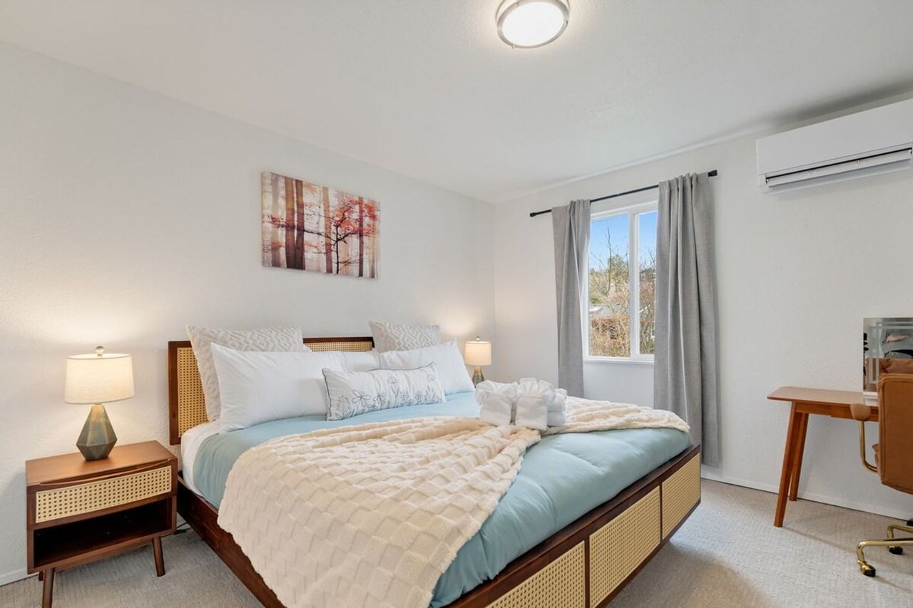 5924 18th Ave Sw #1507641P - Photo 5 of 40