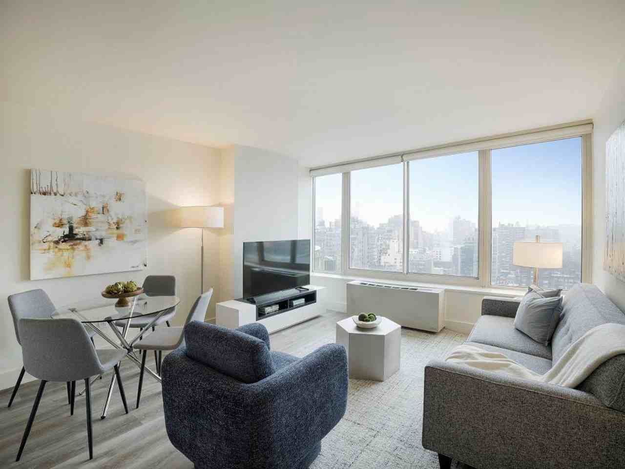 5 Pennsylvania Plz #1508169P - Photo 2 of 13