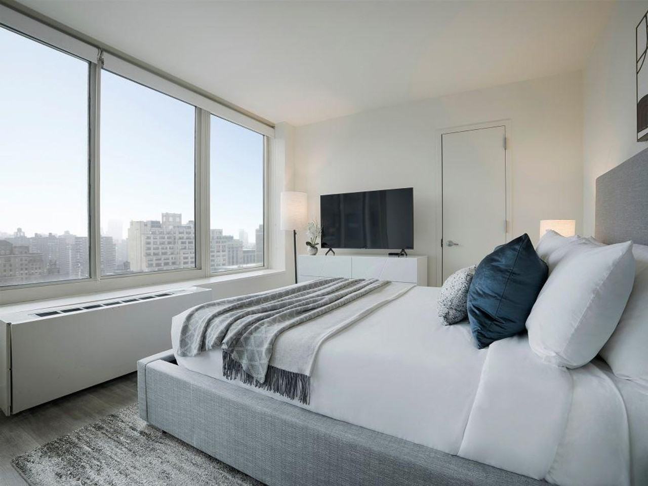 5 Pennsylvania Plz #1508169P - Photo 4 of 13