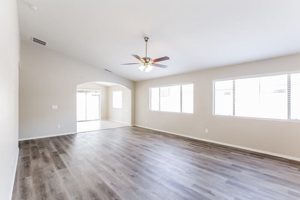 2710 S 108th Ave - Photo 3 of 16