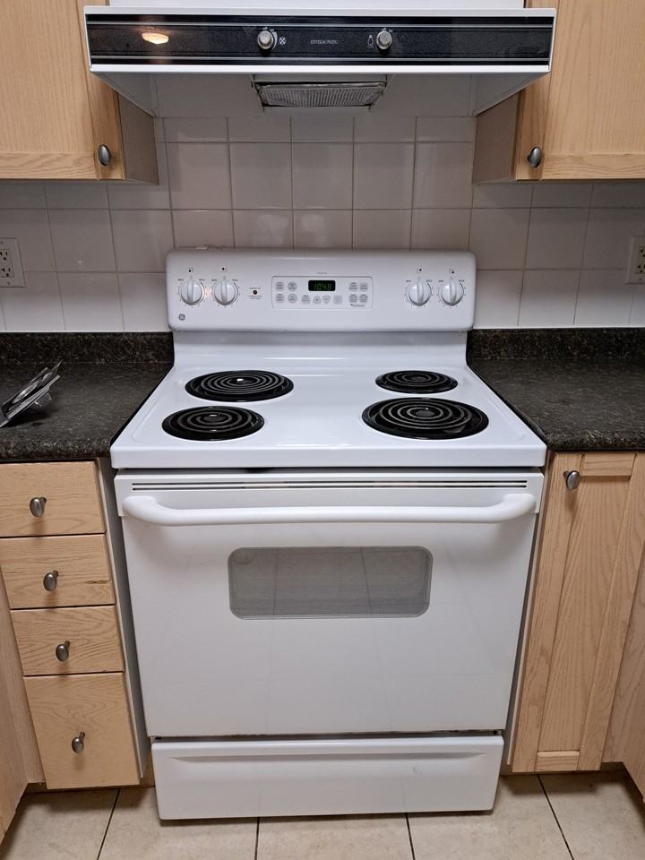 23 Oneida Crescent - Photo 4 of 6