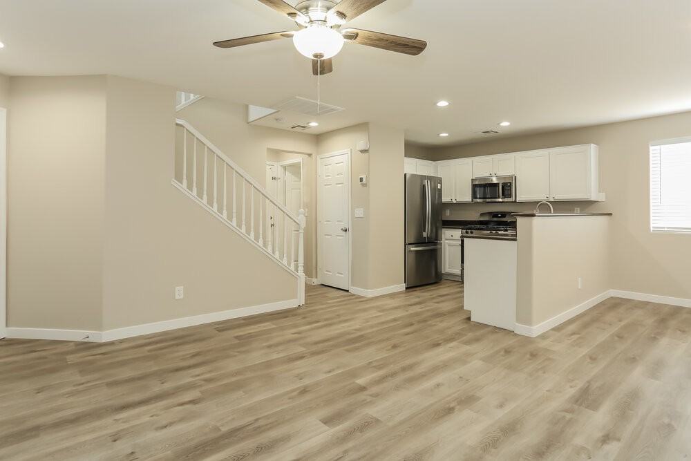 8325 New Leaf Ave - Photo 6 of 17