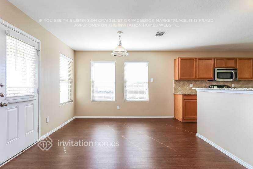 2435 Buffalo Run - Photo 5 of 20