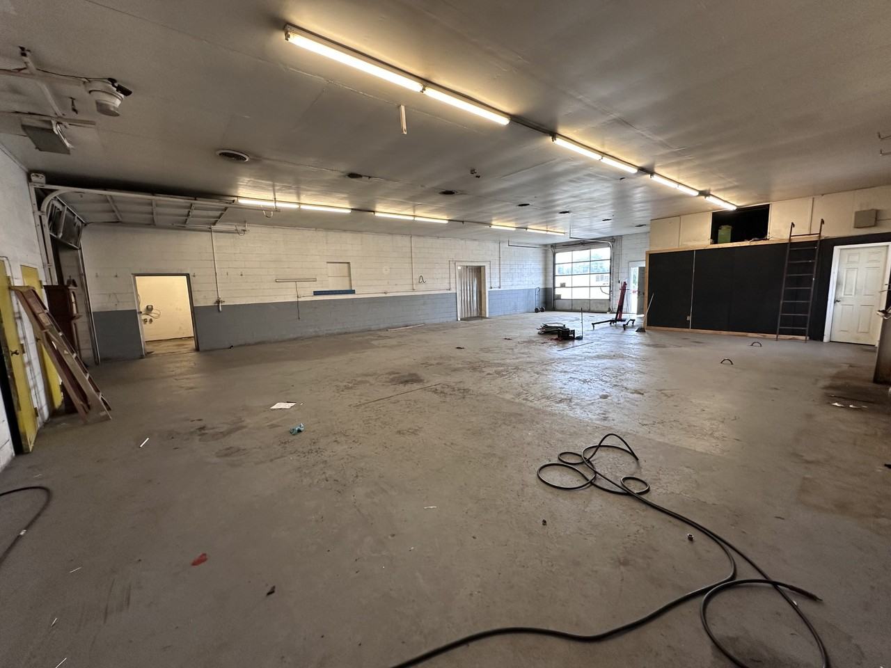 220 Ferry Rd #1 - Photo 3 of 3