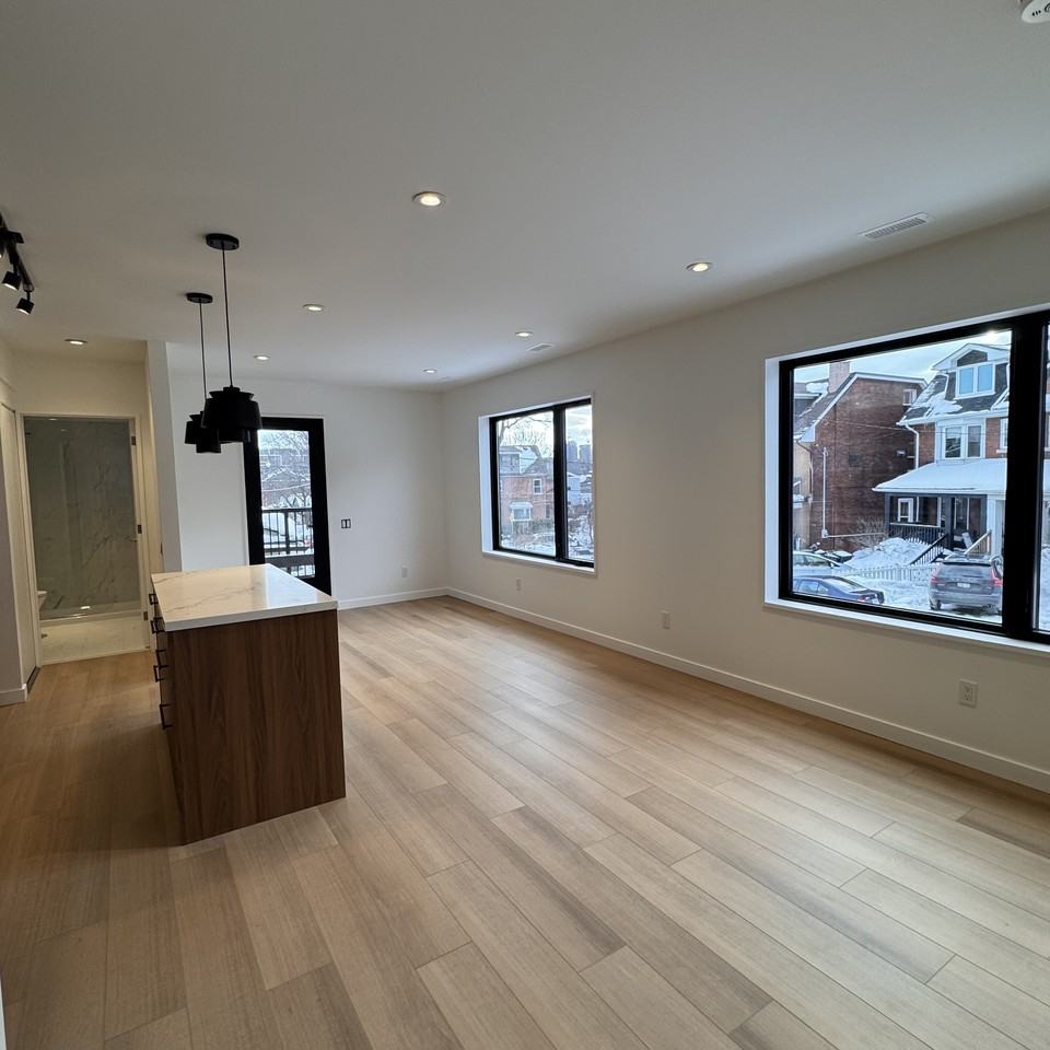 1085 Davenport Road #D - Photo 3 of 12