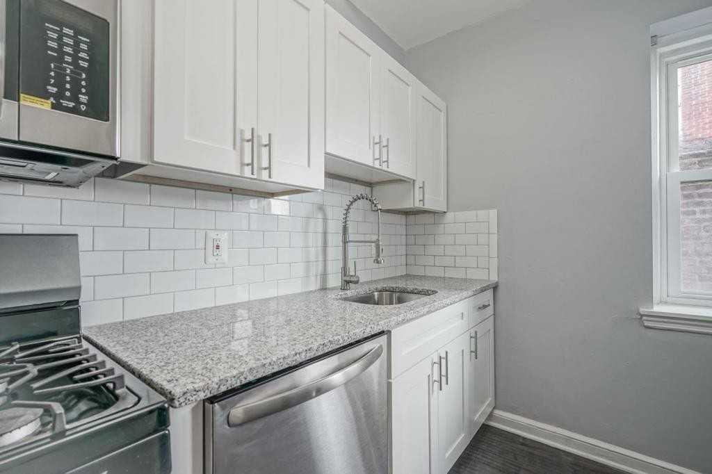 4809 Baltimore Ave ##1st - Photo 4 of 12