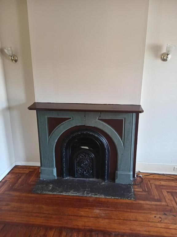 124 Division St - Photo 2 of 7