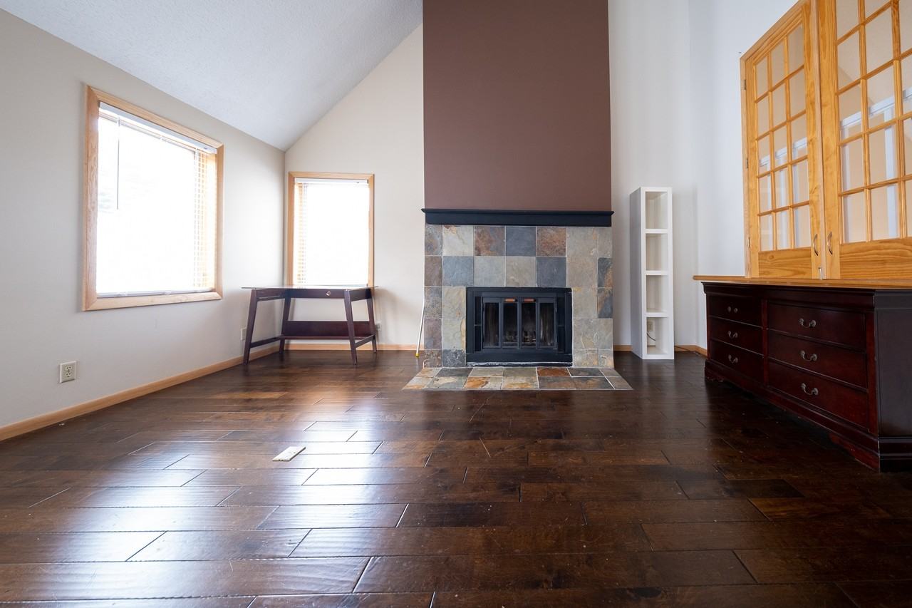 3011 Lake Shore Dr #1 - Photo 3 of 33