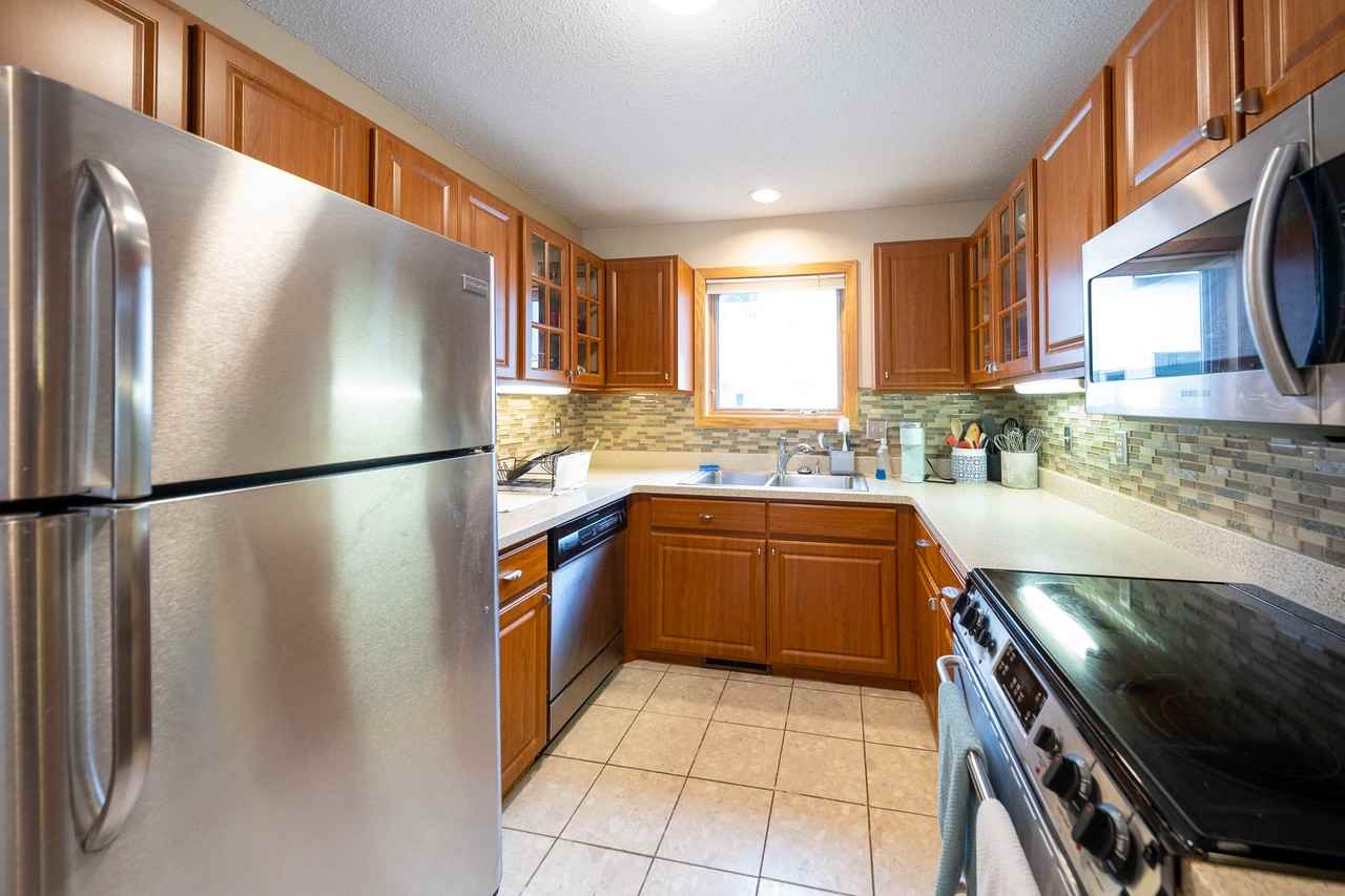 3011 Lake Shore Dr #1 - Photo 5 of 33