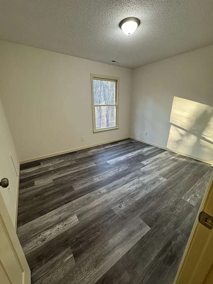 4423 American Dr #B - Photo 7 of 15