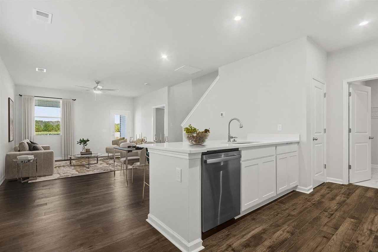 403 Mariene Dr #1 - Photo 6 of 40