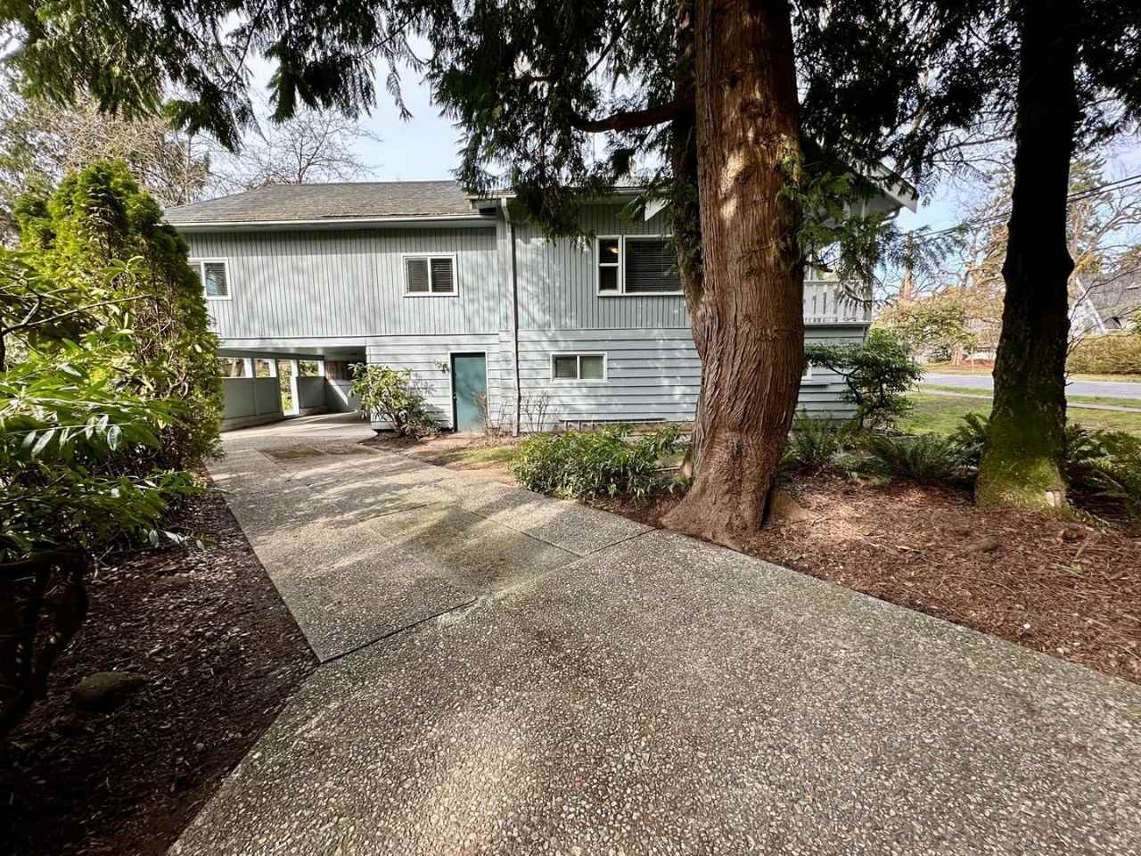 6087 Macdonald St #1