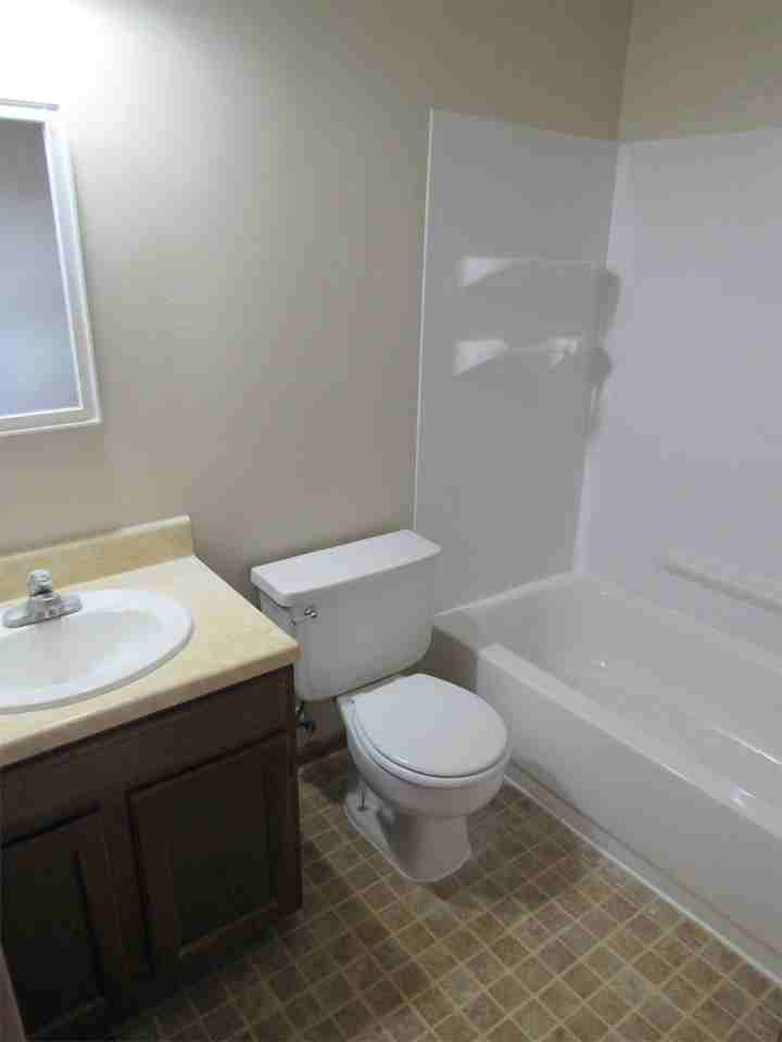 100 W 6th St #2 - Photo 7 of 12