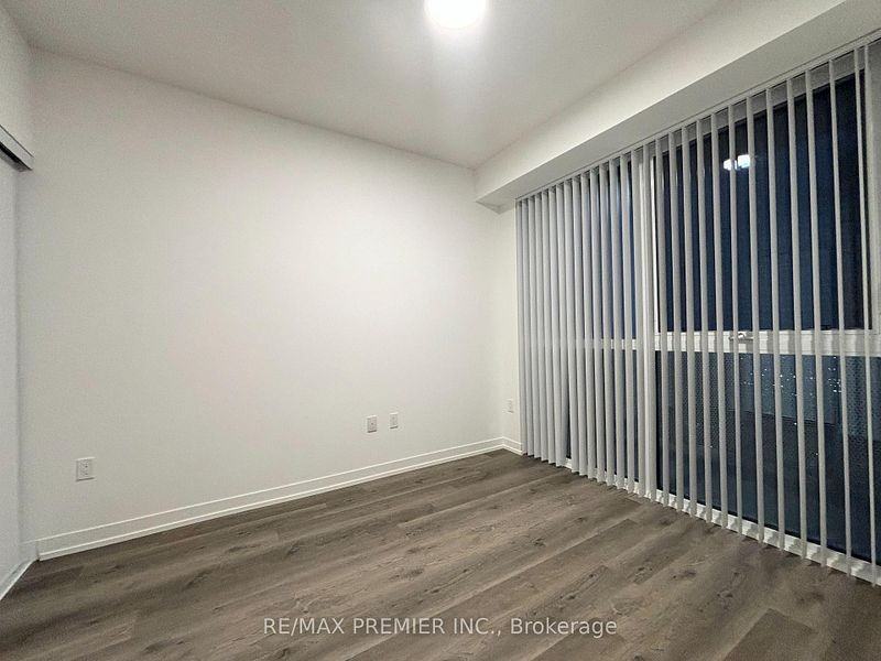 8 Interchange Way #5815 - Photo 6 of 13