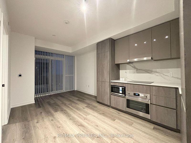 8 Interchange Way #5815 - Photo 7 of 13