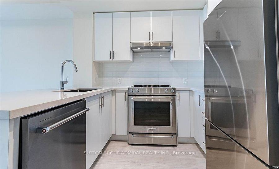 8960 Jane Street #315 - Photo 5 of 15