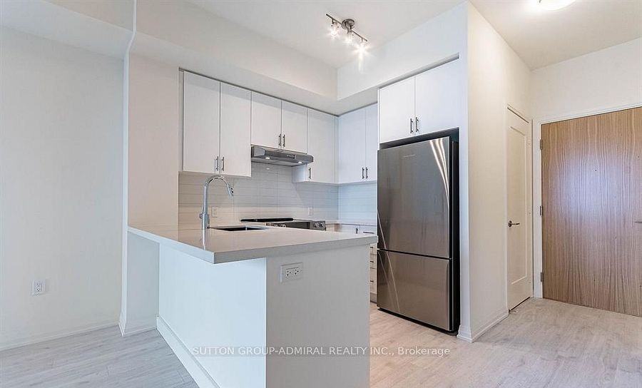 8960 Jane Street #315 - Photo 6 of 15