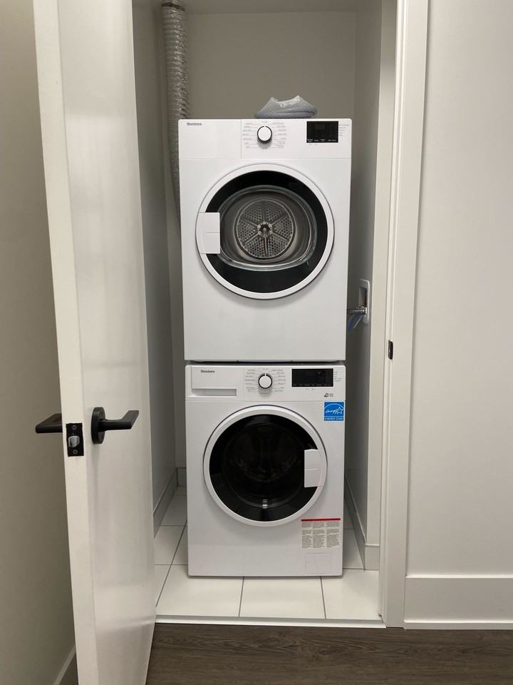 123 Portland Street - Photo 5 of 7