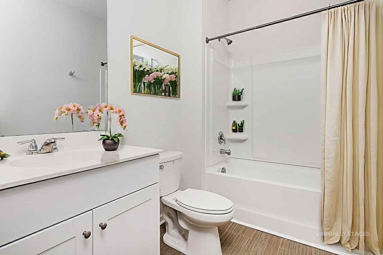 143 S Reindeer Rd - Photo 7 of 15