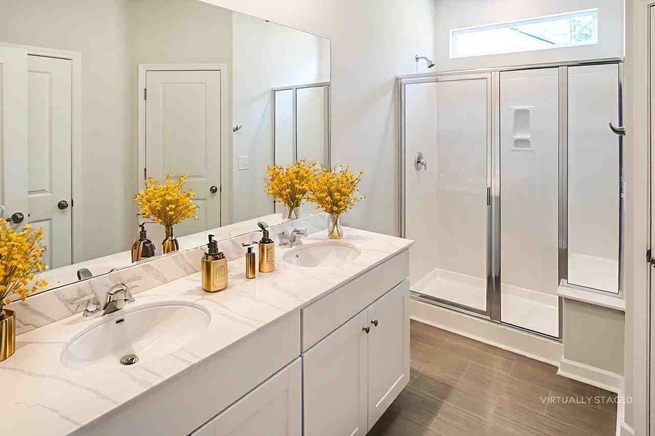 212 212 Craigflower Ct - Photo 6 of 16