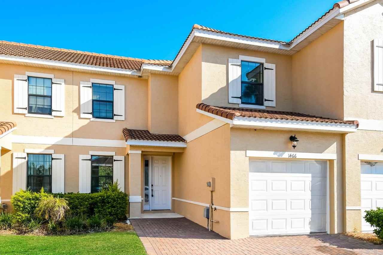 1466 1466 Pacific Rd - Photo 2 of 23