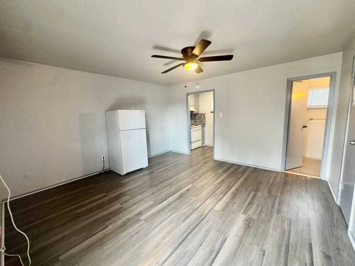 1005 Spooner St #9 - Photo 2 of 7