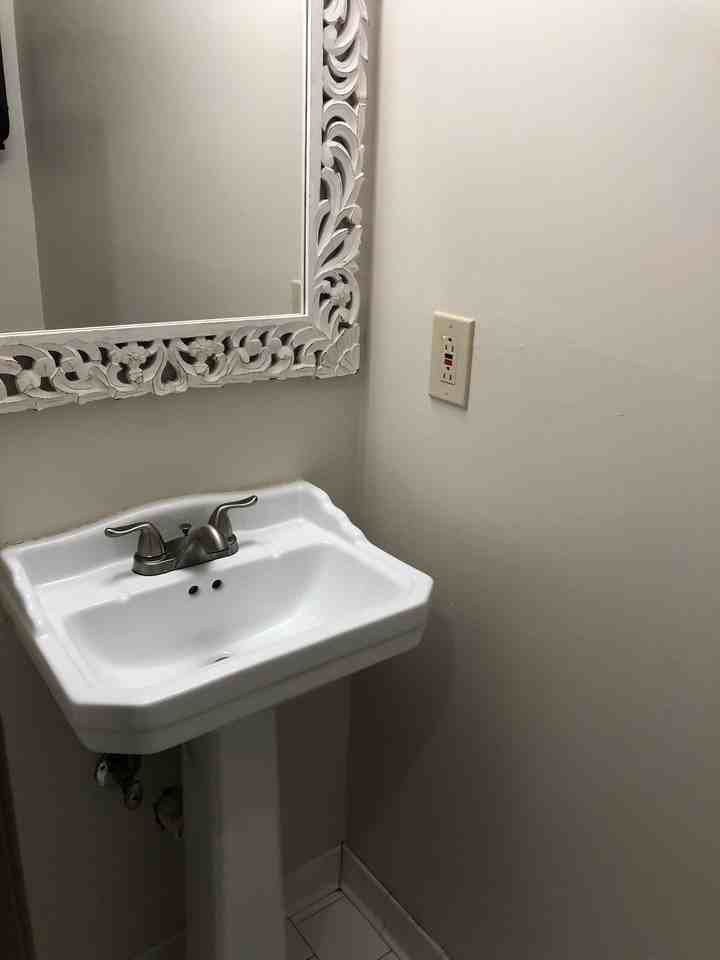 6397 Phillips Pl - Photo 3 of 24