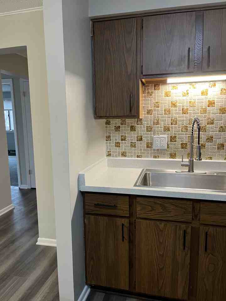 15 E Maple St #2A - Photo 3 of 9