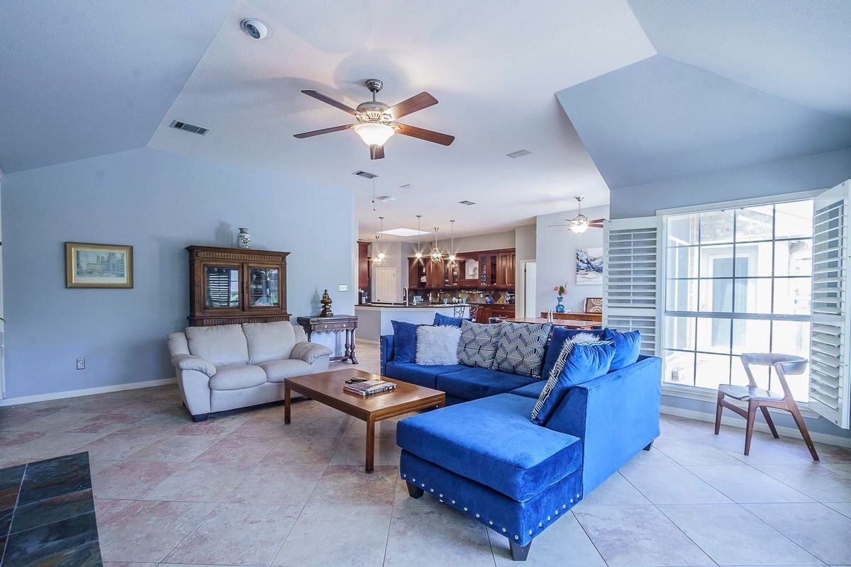 5201 Kite Tail Dr - Photo 7 of 40