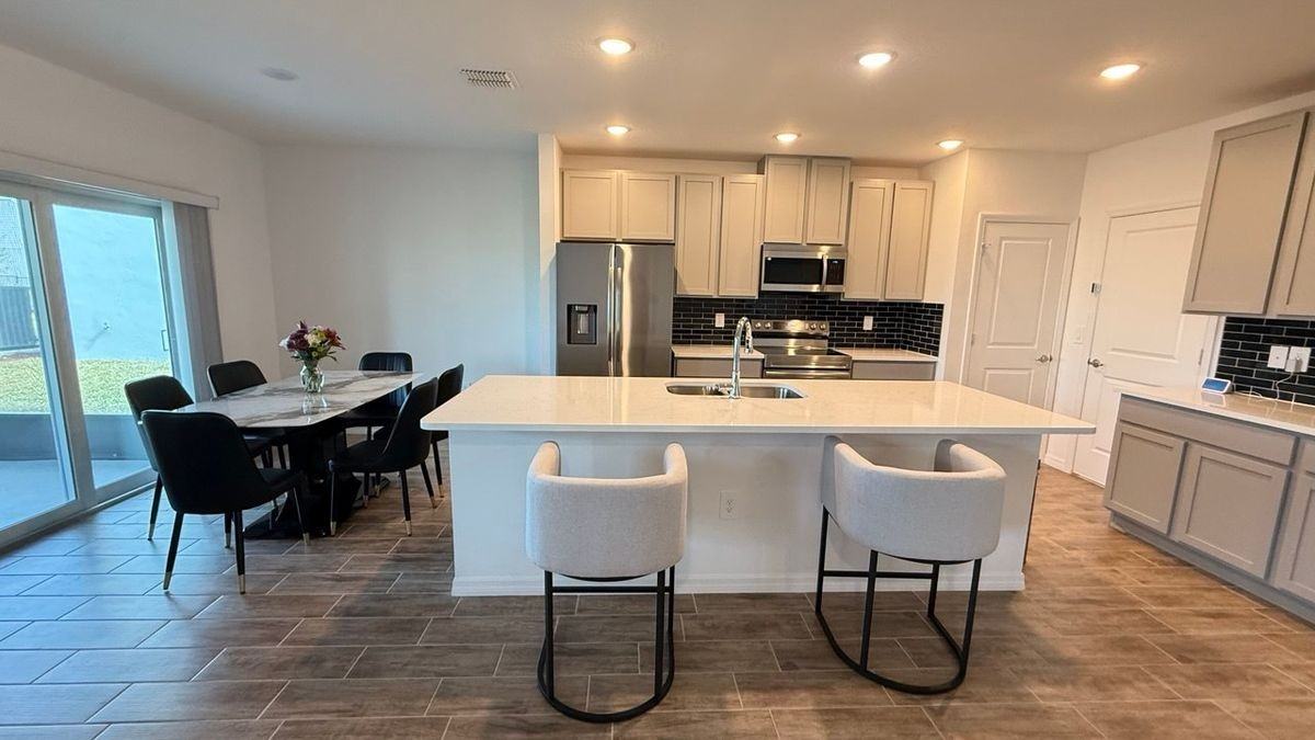 12761 Sw Orvieto Way - Photo 3 of 11