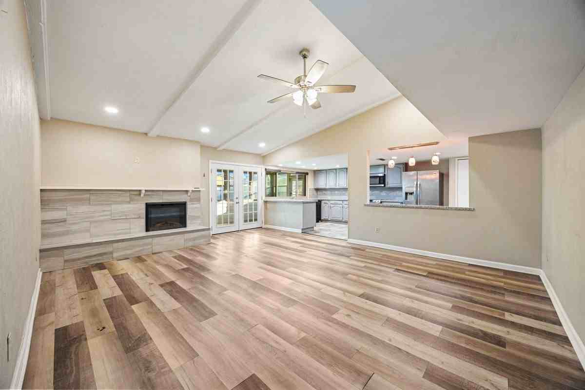 14515 Merry Meadow Dr - Photo 2 of 3