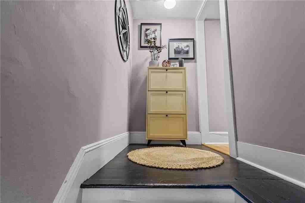 86 Rochambeau Ave ##3 - Photo 7 of 29