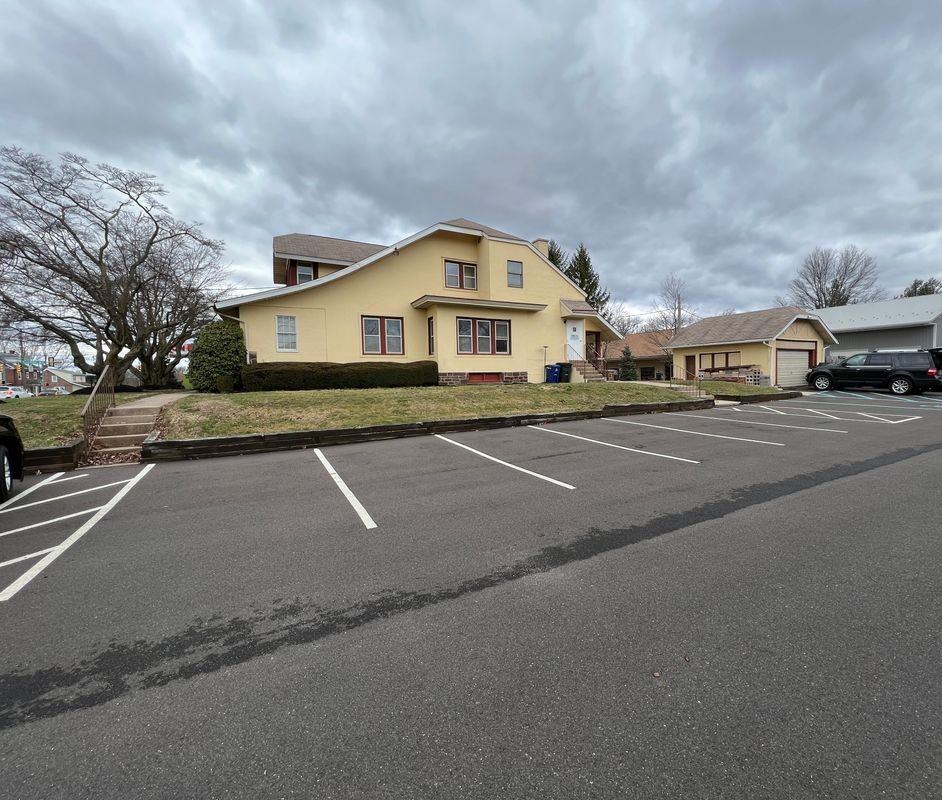 1411 Welsh Rd - Photo 6 of 12