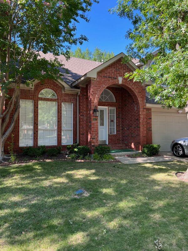 417 Moonlight Way - Photo 2 of 34