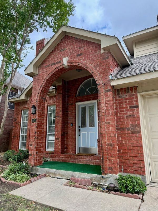 417 Moonlight Way - Photo 3 of 34