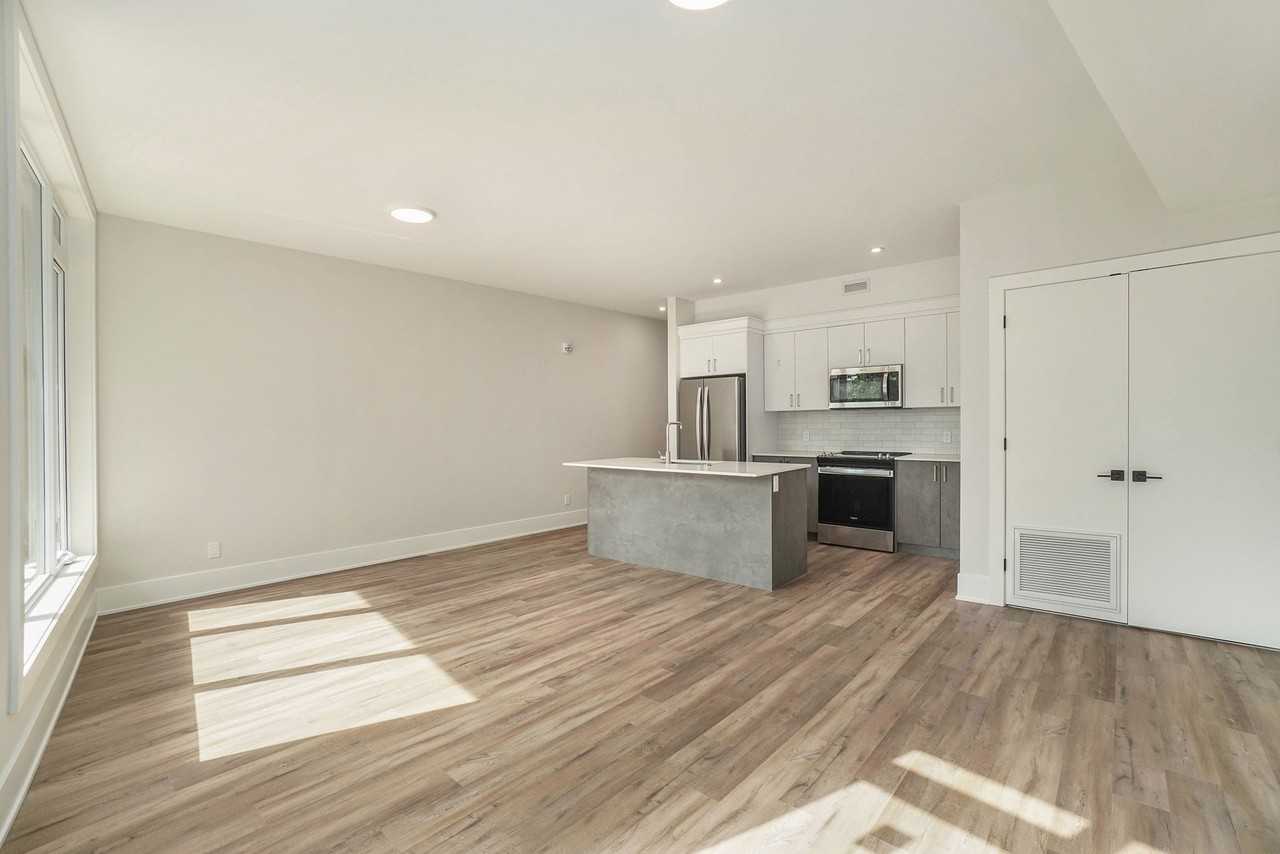 404 Eden Avenue - Photo 3 of 9